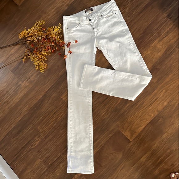 EUC Paige Straight Leg White Jeans - Picture 4 of 7